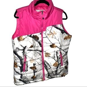 Legendary Whitetails Womens Pink and White Snow Camo puffer vest Large